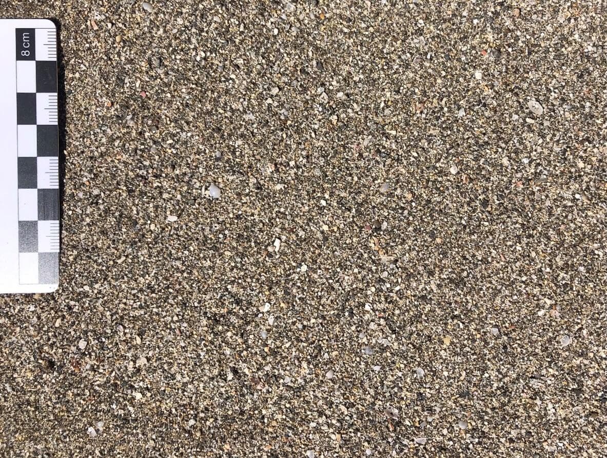 Sand in der Nahaufnahme mit Maßstab Sand in der Nahaufnahme mit Maßstab