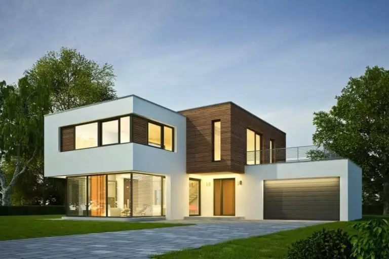 Ein modernes Haus in der Dämmerung