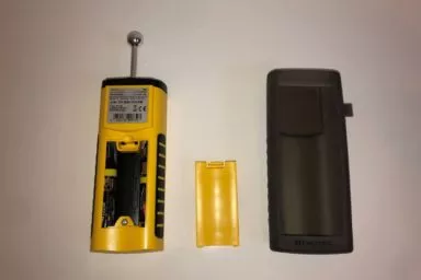 Das TROTEC T660 wird mittels vier AA-Batterien betrieben