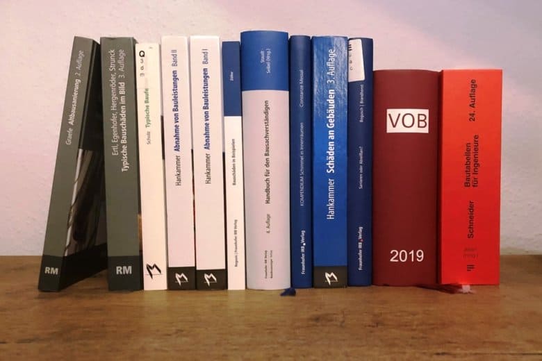 Bauwissen aufgereiht als Bücher - Foto: T. Möller